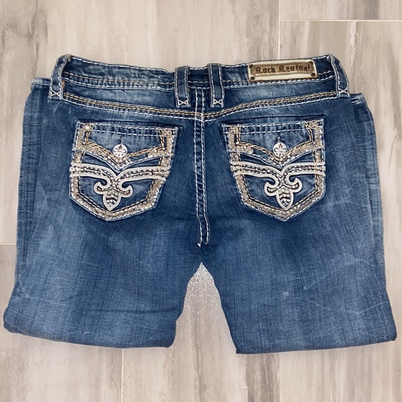 Rock Revival Arisa Crop, Style: EP9229C202, 30x23, EUC, $188 MSRP - Picture 3 of 13